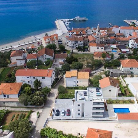 Villa Stella - Crowonder Luxury Rent Turanj Kültér fotó