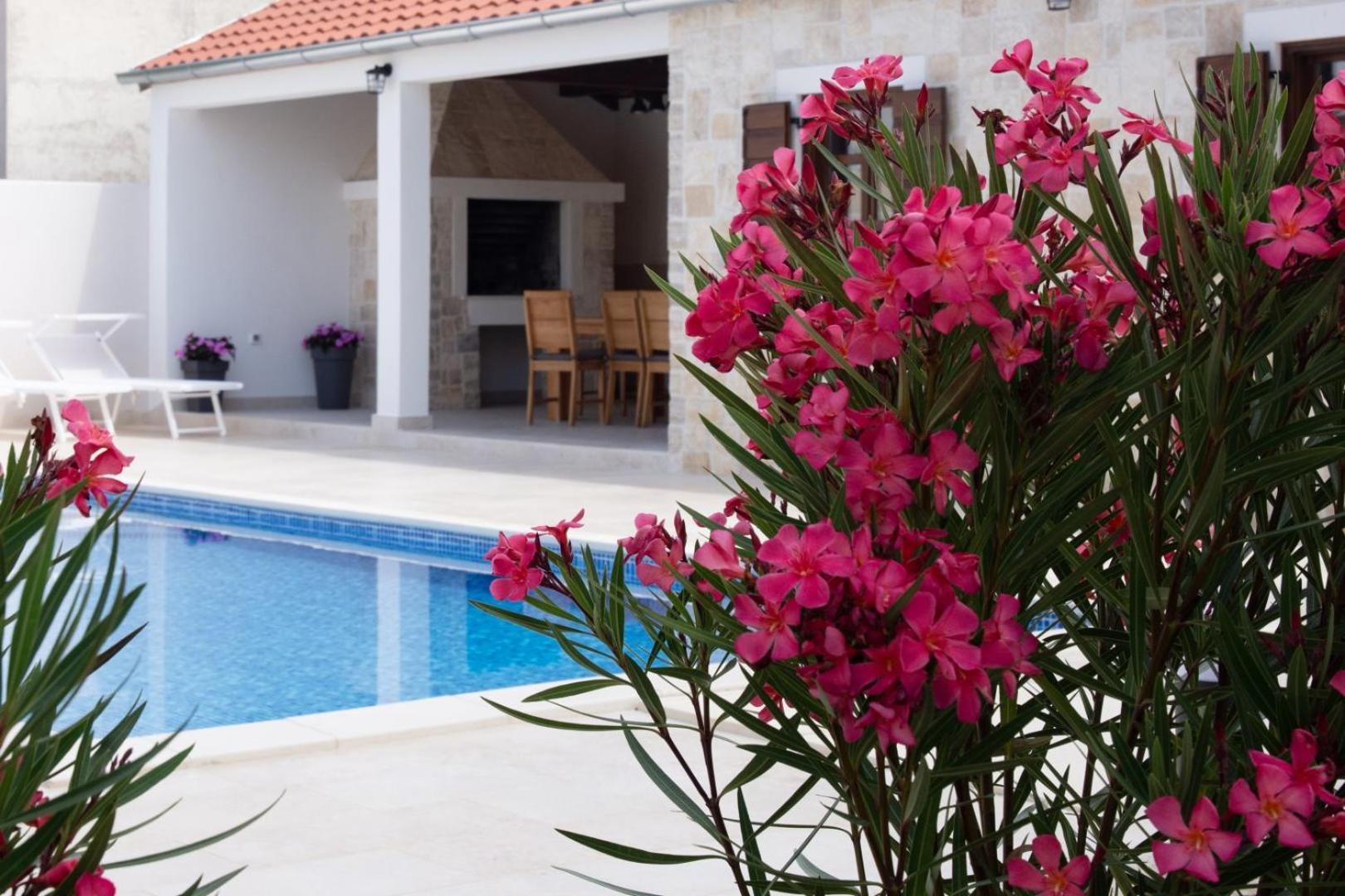 Villa Stella - Crowonder Luxury Rent Turanj Kültér fotó