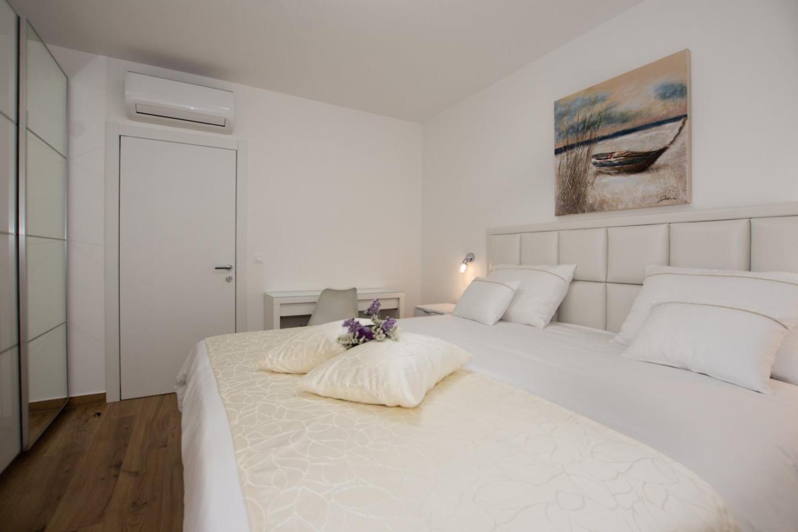 Villa Stella - Crowonder Luxury Rent Turanj Kültér fotó